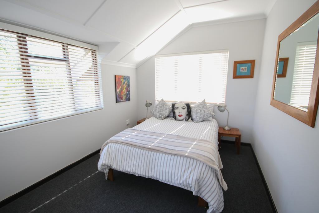 Moonriver Self Catering Plettenberg Bay Exteriör bild