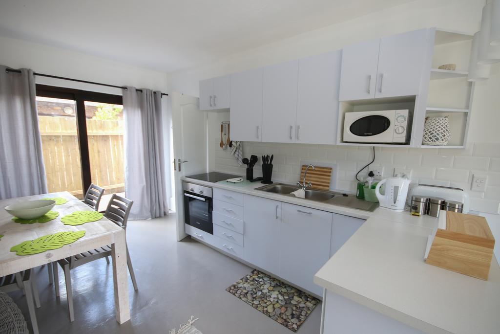 Moonriver Self Catering Plettenberg Bay Exteriör bild